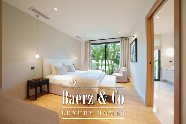 photo 11 STUNNING NEW VILLA - SECURE GATED ESTATE