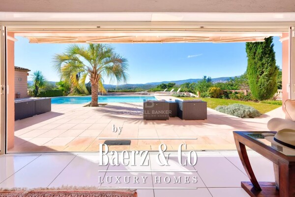 photo 16 Beautiful villa located in a quiet area with panoramic view