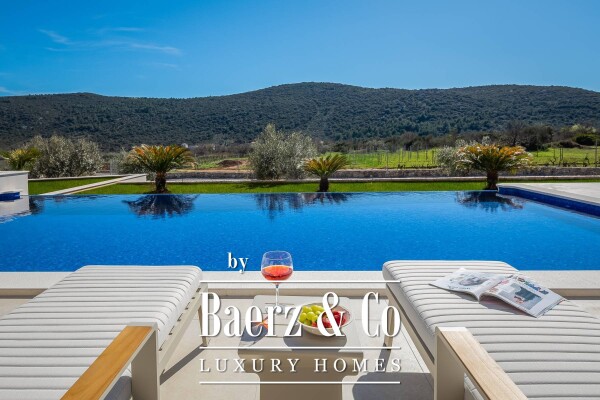 photo 49 Marina, an exceptional property near the sea