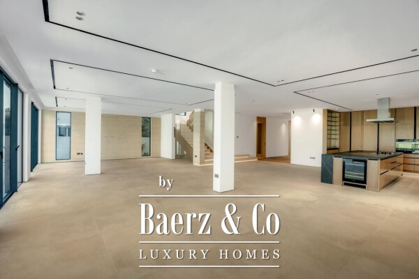 photo 18 High End Finish | Golf Course Facing | 5 Bed