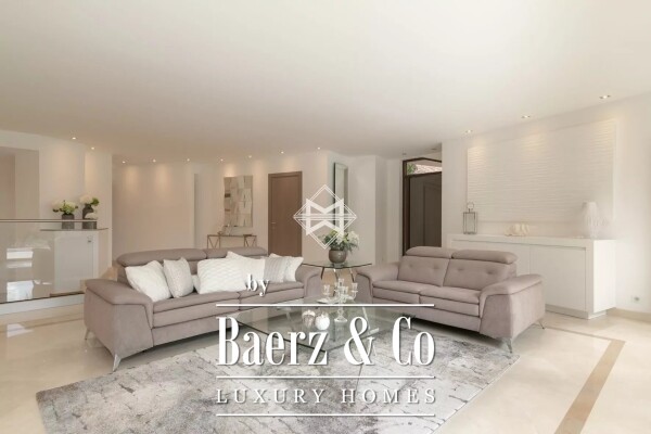 photo 7 Contemporary villa in a prestigious estate in Mougins