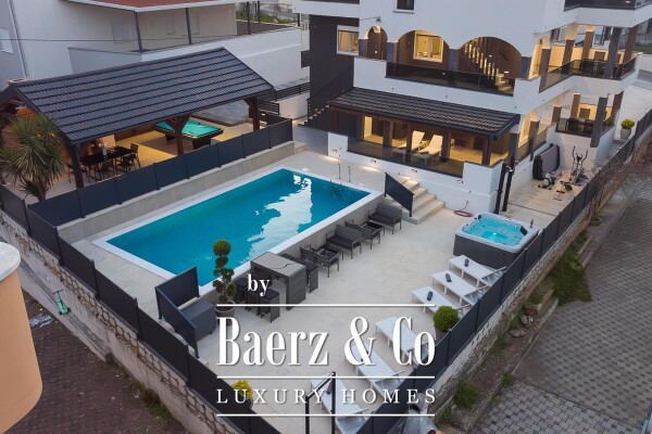 photo 3 Čiovo, Okrug, villa with six apartment units and swimming pool