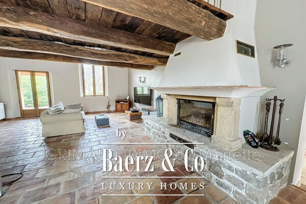 photo 2 magnificent property with 58 HA of land