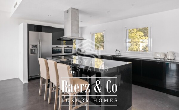 photo 21 Beautiful luxury home in Cala moli