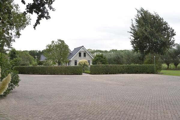 photo 52 Lange Meentweg 4