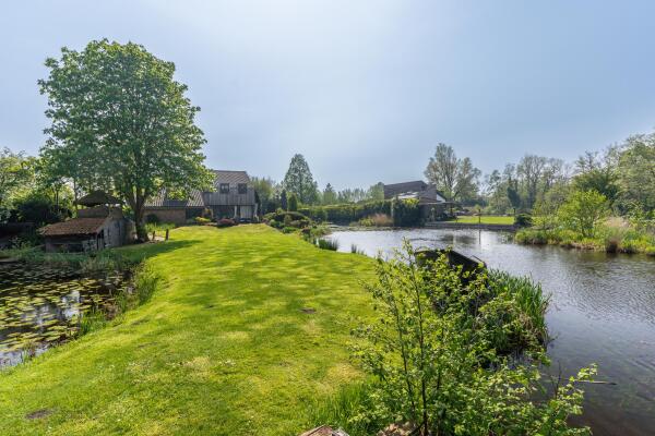 photo 39 Oud-Loosdrechtsedijk 114 b