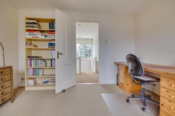 photo 20 Nieuw-Loosdrechtsedijk 77