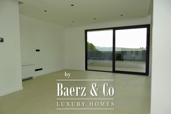 photo 3 Krk, a three-bedroom apartment with a living area 120m2, garden, and basement