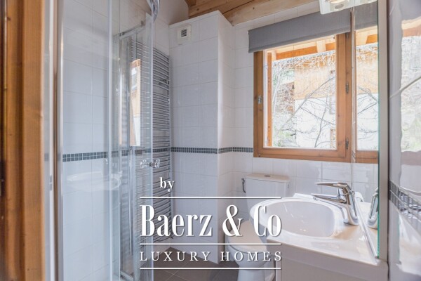 photo 7 SPACIOUS FAMILY CHALET - GOOD RENTAL YIELD