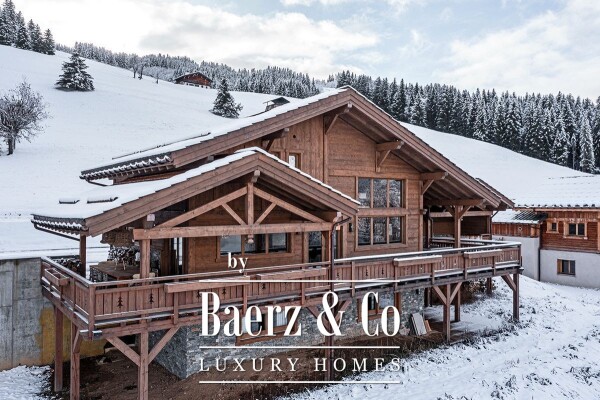 photo 3 6 BEDROOM CHALET - TOP OF THE RANGE