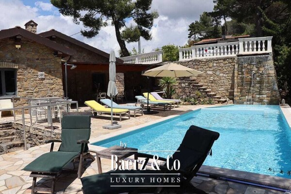 photo 79 Villa for sale 166 m²