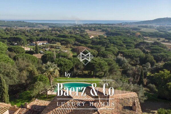 photo 1 Property with panoramic sea view