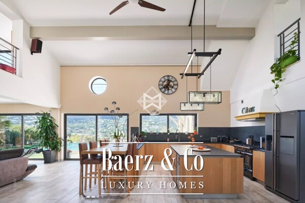 photo 9 Architect-designed Villa in Cavalaire-sur-Mer