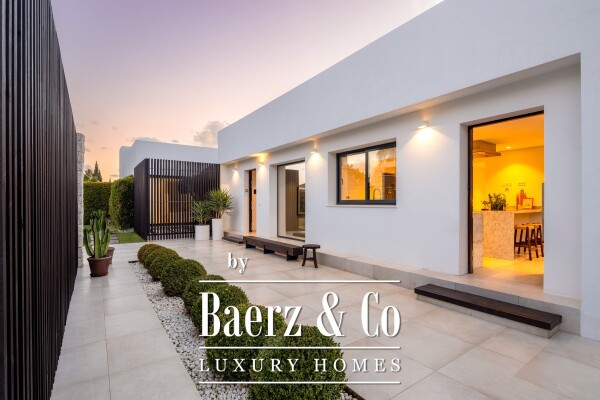 photo 9 Villa - Nueva Andalucia - Marbella - Ref: 8592