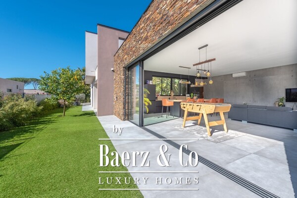 photo 4 Contempory luxury Villa