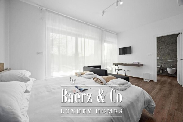 photo 30 Istria, Banjole, semi-detached villa first row to the sea 244 m2 with a view of the Marina