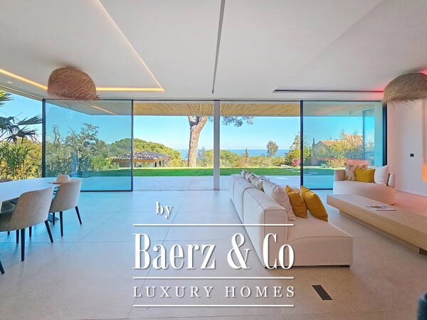 photo 3 Sea view villa - Contemporary & Elegance