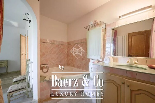 photo 13 Exceptional Property in Ramatuelle – Elegance, Charm & Art of Living