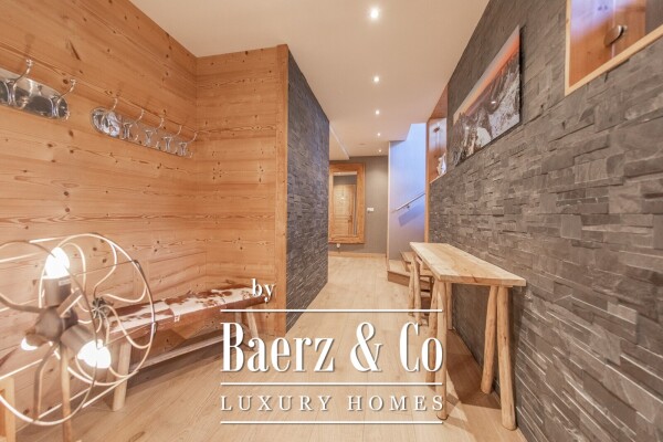 photo 3 BEAUTIFUL 7 BEDROOMS CHALET - CLOSE TO THE CENTER