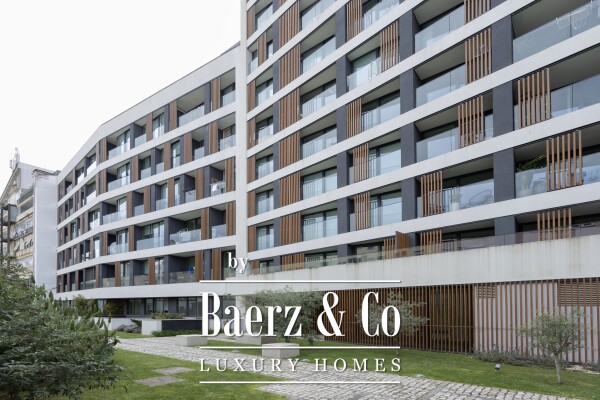 photo 2 Luxury 4 bedroom duplex  penthouse in prime Lisbon location.