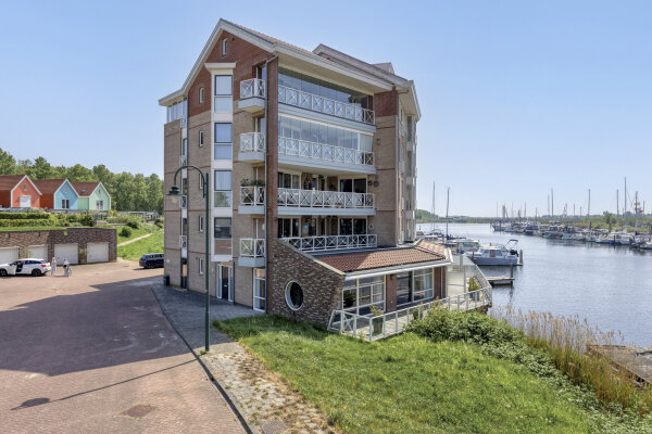 photo 2 Slikkenburg 1