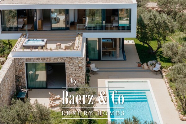 photo 2 Šolta, unique villa surrounded by olive trees, with panoramic views