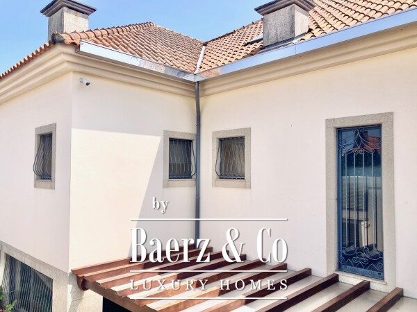 photo 3 Exclusive 6 bedroom villa in Miramar