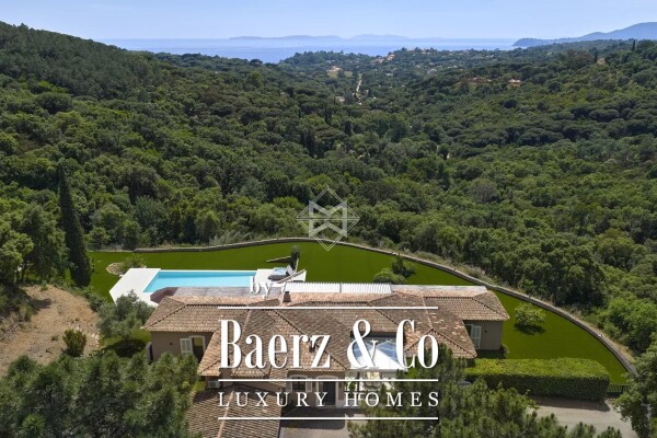 photo 2 Property surrounded by nature on the heights of La Croix-Valmer