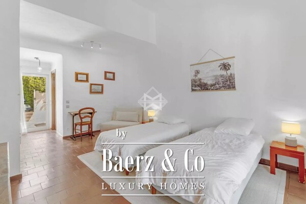 photo 12 Small house in a sought appreciated domain