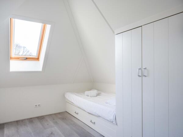 photo 15 Burgemeester Peecklaan 8 001