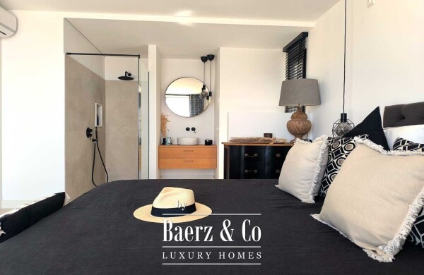 photo 13 EXCLUSIVE LUXURY VILLA ON THE FIRST LINE OF THE SEA IN CIUTADELLA, MENORCA, WITH SWIMMING POOL AND MODERN DESIGN