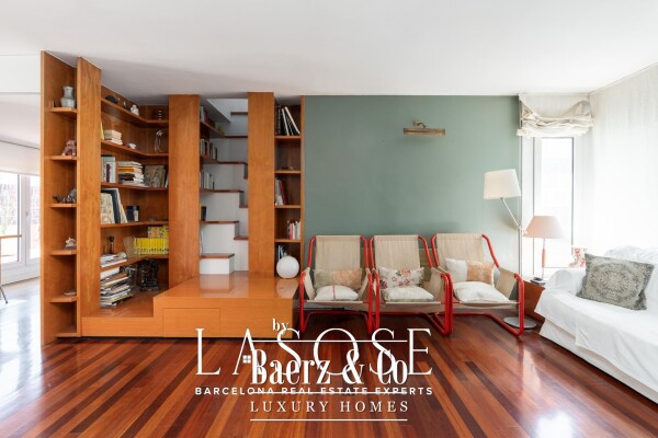 photo 1 Barcelona, Les Tres Torres