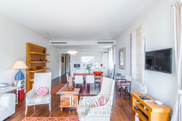 photo 7 Spacious Apartment with a Sea View in Tivat