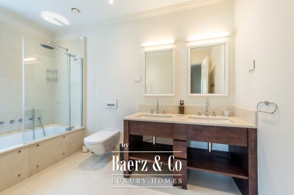 photo 17 Spacious Apartment with a Sea View in Tivat