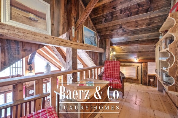 photo 3 Charming chalet - Ski in, ski out