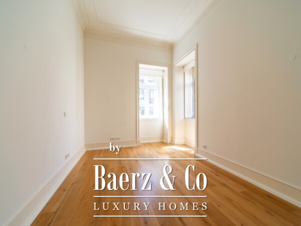 photo 19 3 bedroom flat in a Pombaline building, with open views and garage