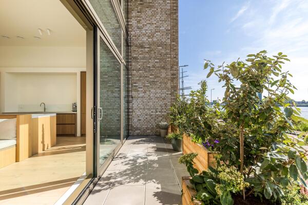 photo 42 Lloydkade 527