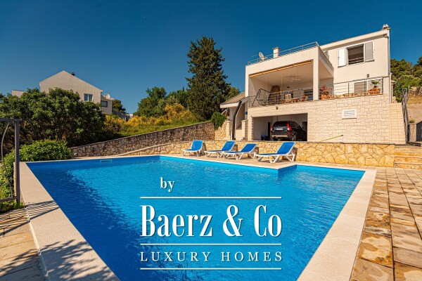 photo 7 Šibenik, Žaborić, beautiful house with a swimming pool and panoramic sea view, 438 m²