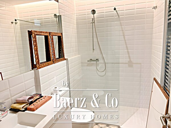 photo 14 Prestigious Apartment in a 17th-Century Historic Building