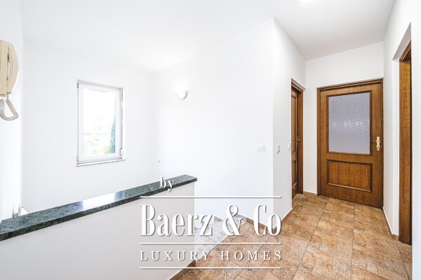 photo 7 Zagreb, Gračani, beautiful three-storey five-bedroom apartment with a garden, 278.66 m²
