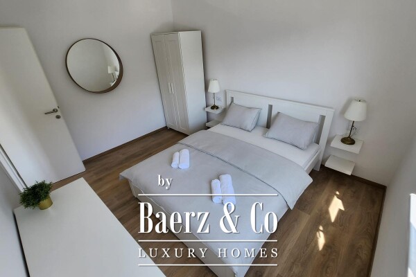 photo 5 Brač, Selca, house with four apartments first row to the sea