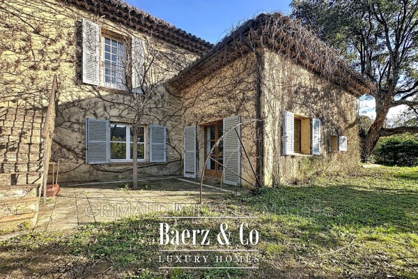 photo 4 Grimaud, France