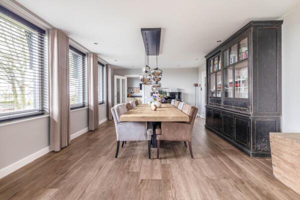 photo 5 Parallelweg 2