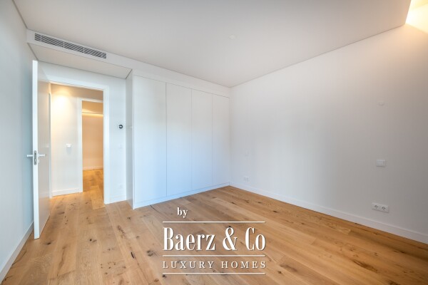 photo 32 4 bedroom flat with private garden, in Carcavelos