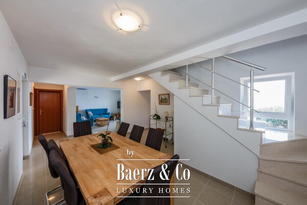 photo 8 Brač, Splitska, villa with pool first row to the sea, 180 m²