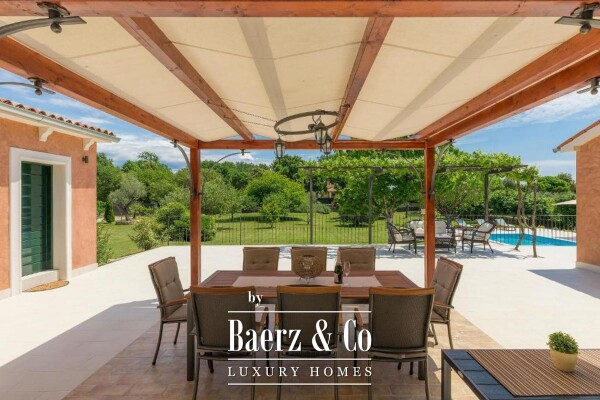 photo 34 Istria, Rovinj, a beautiful house on a large plot with a guest house and a swimming pool