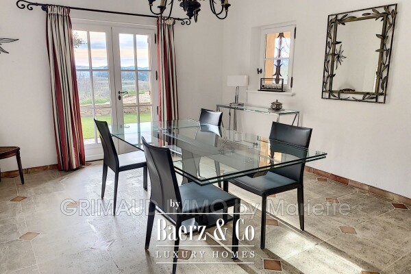 photo 6 Beautiful villa with view of Grimaud castle