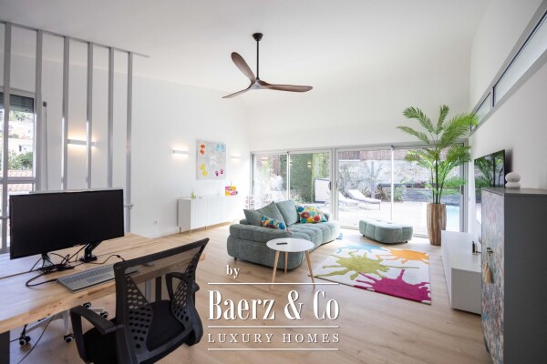 photo 31 Contemporary Elegance, Absolute Light and an Exclusive Lifestyle