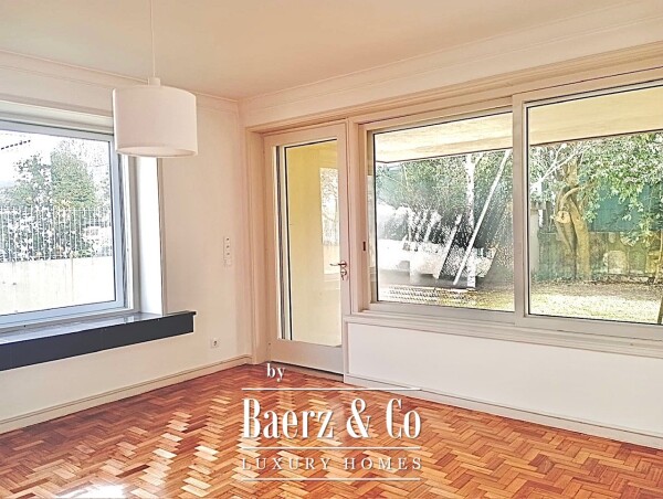 photo 6 Villa with garden