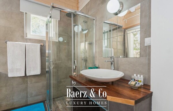 photo 16 2154969 - Complex of 4 Tourist Residences with Pool and Panoramic Views over Vasiliki Bay, Lefkada, 200 sq.m., €1.200.000